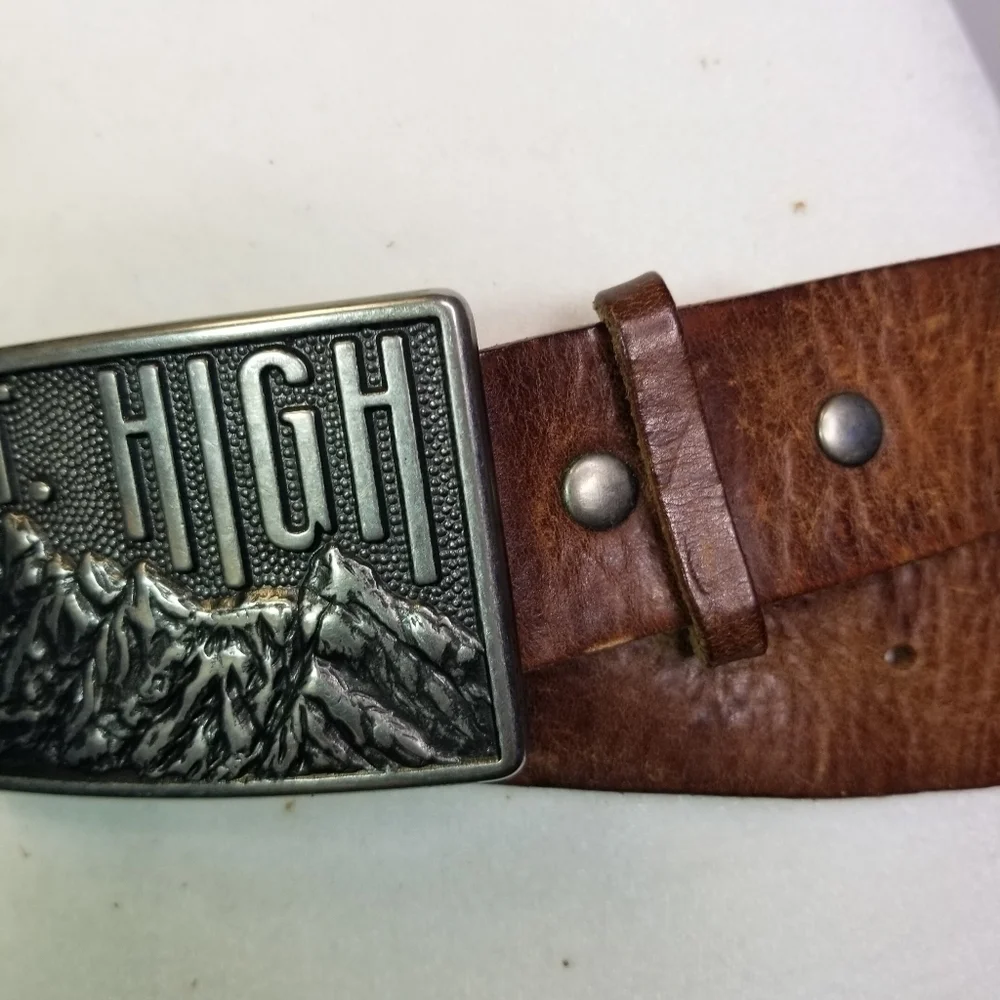 Vtg Mt High buckle brown leather belt